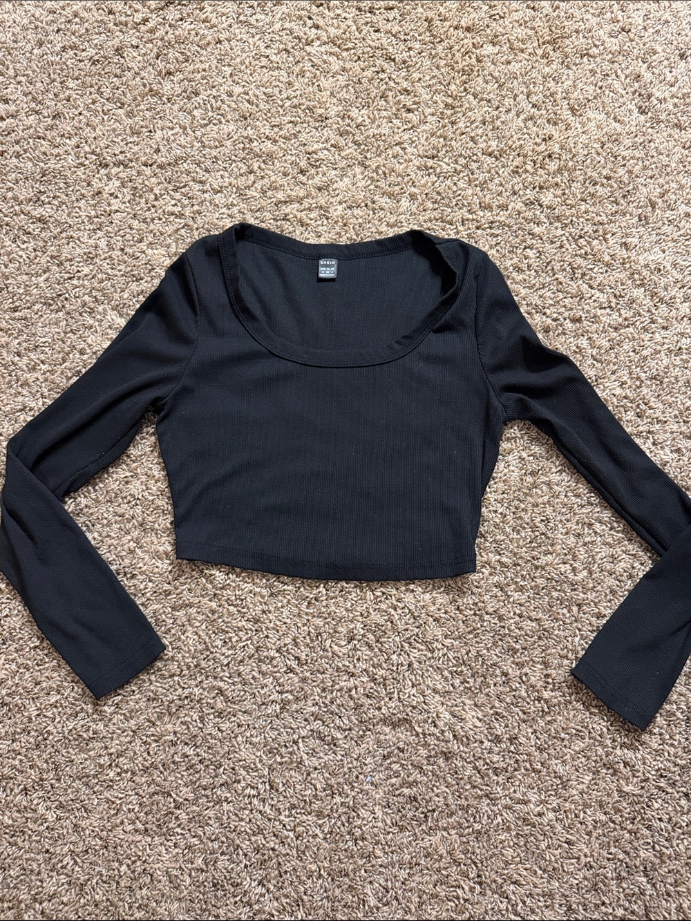 SHEIN Black Ribbed Scoop-Neck Cropped Long Sleeve Top